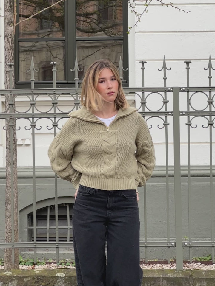 KNITTED - Half-Zip Sweater • Pistachio
