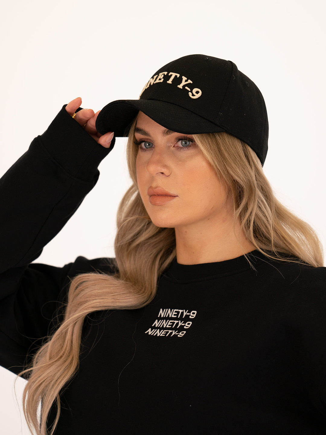 CHARLOTTE - Cap • Black