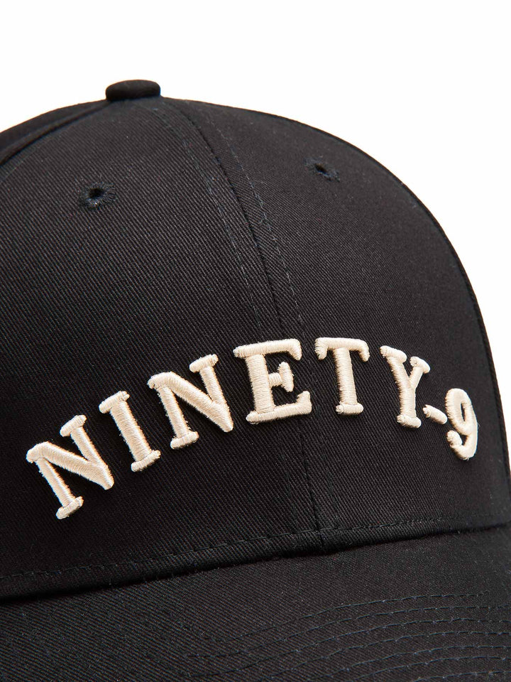 CHARLOTTE - Cap • Black