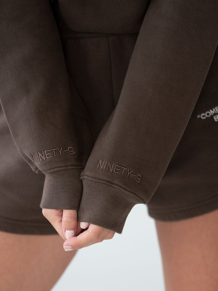 SET - ESSENTIALS - HALF-ZIP SWEATER AND SHORTS • BROWN