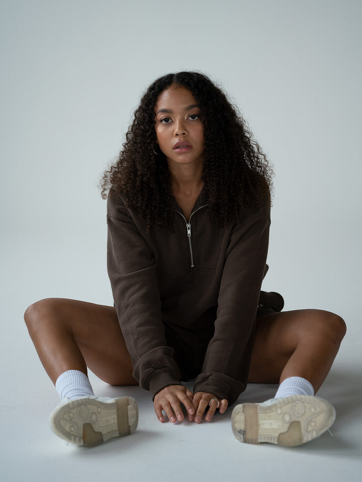 SET - ESSENTIALS - HALF-ZIP SWEATER AND SHORTS • BROWN