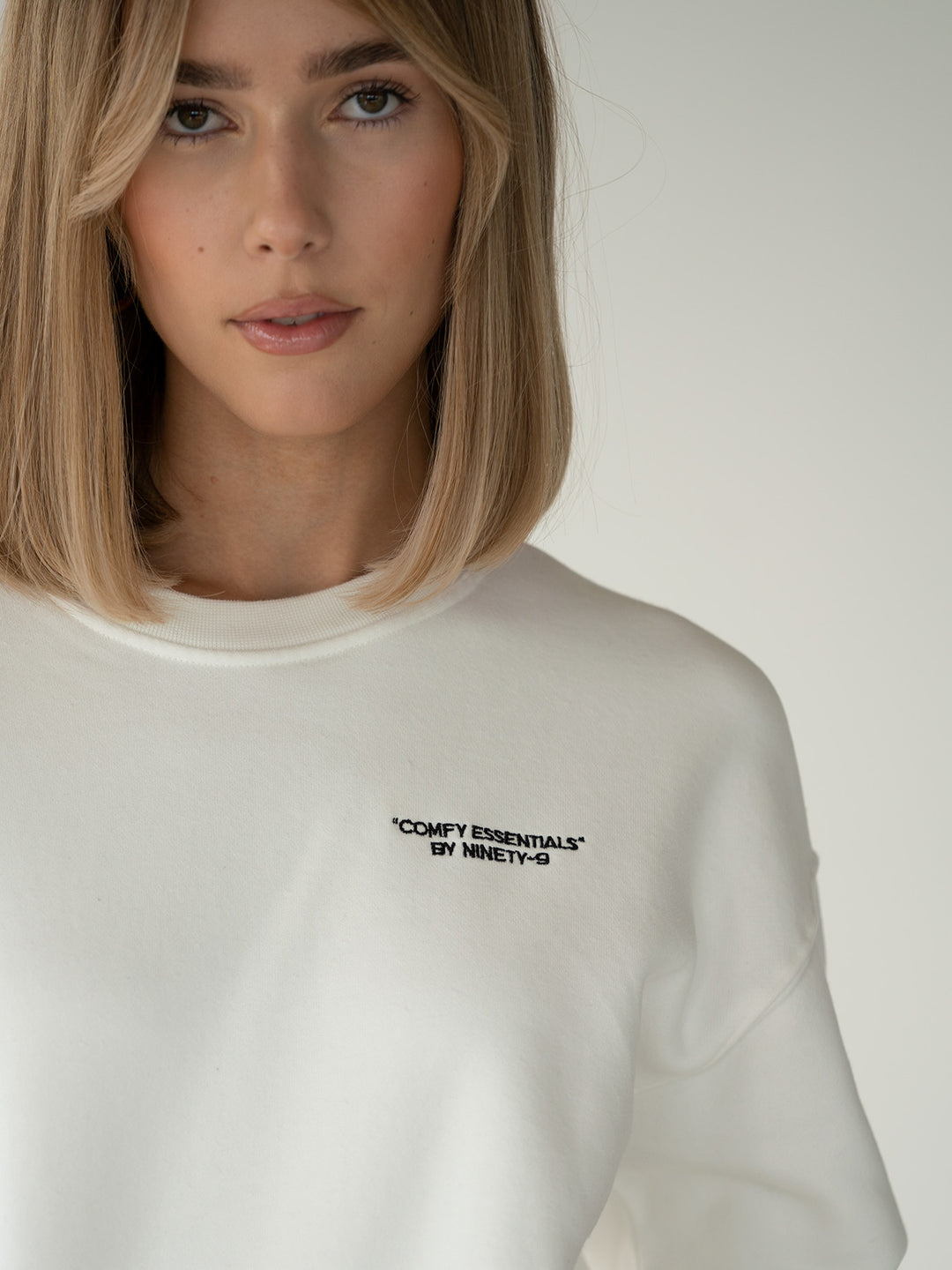 SET - ESSENTIALS - SWEATSHIRT AND SWEATPANTS • OFF-WHITE