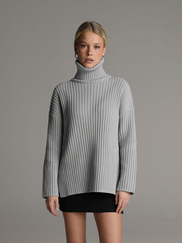 KNITTED - Rollneck Sweater • Fog