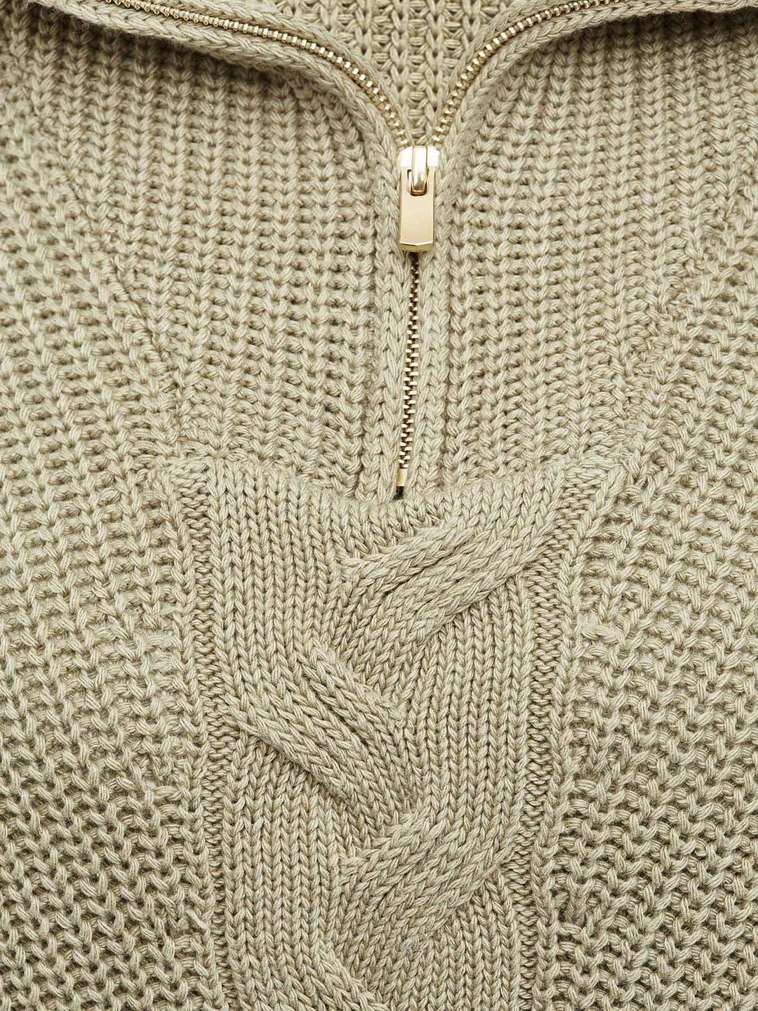 KNITTED - Half-Zip Sweater • Pistachio