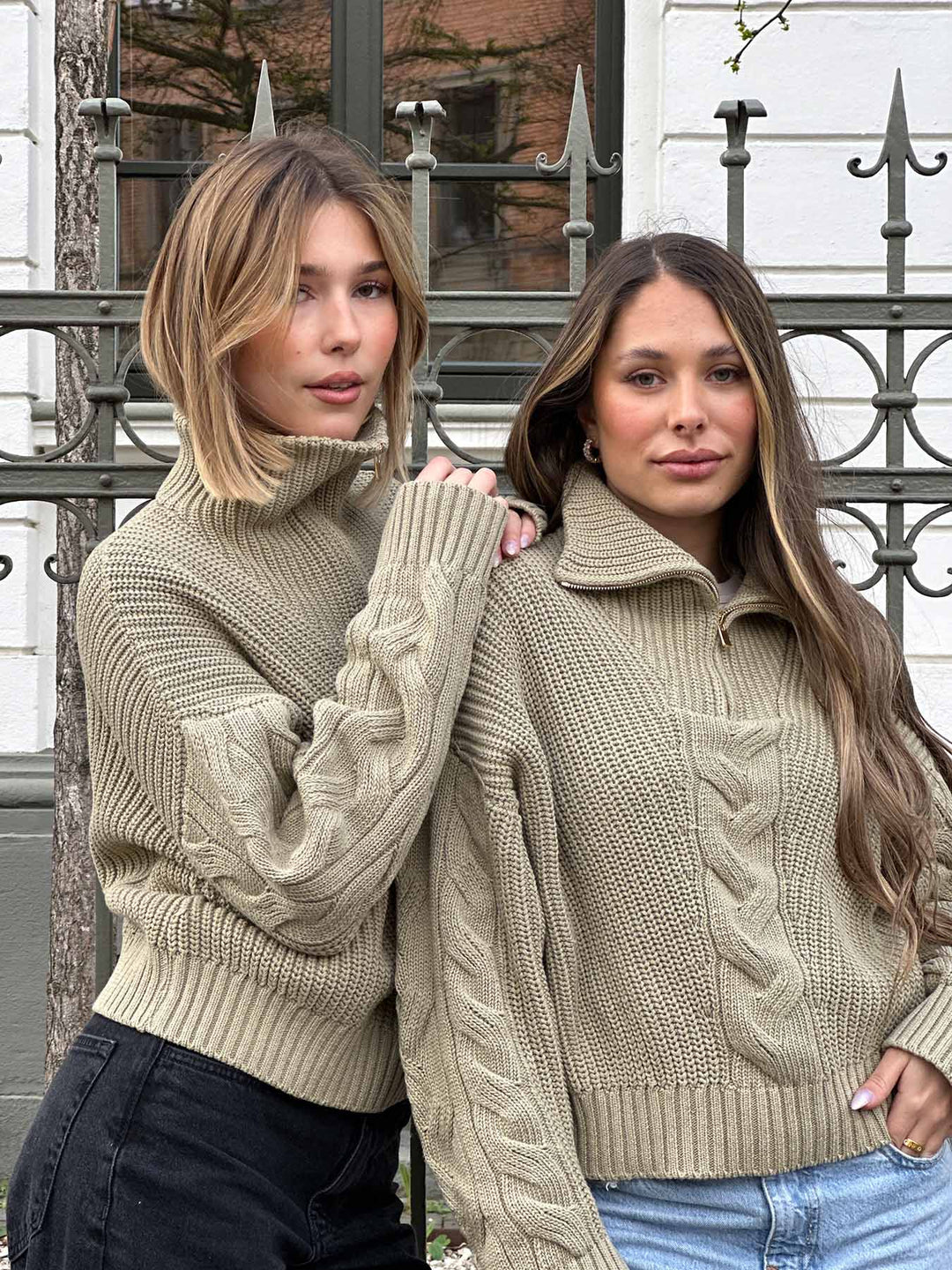 KNITTED - Half-Zip Sweater • Pistachio