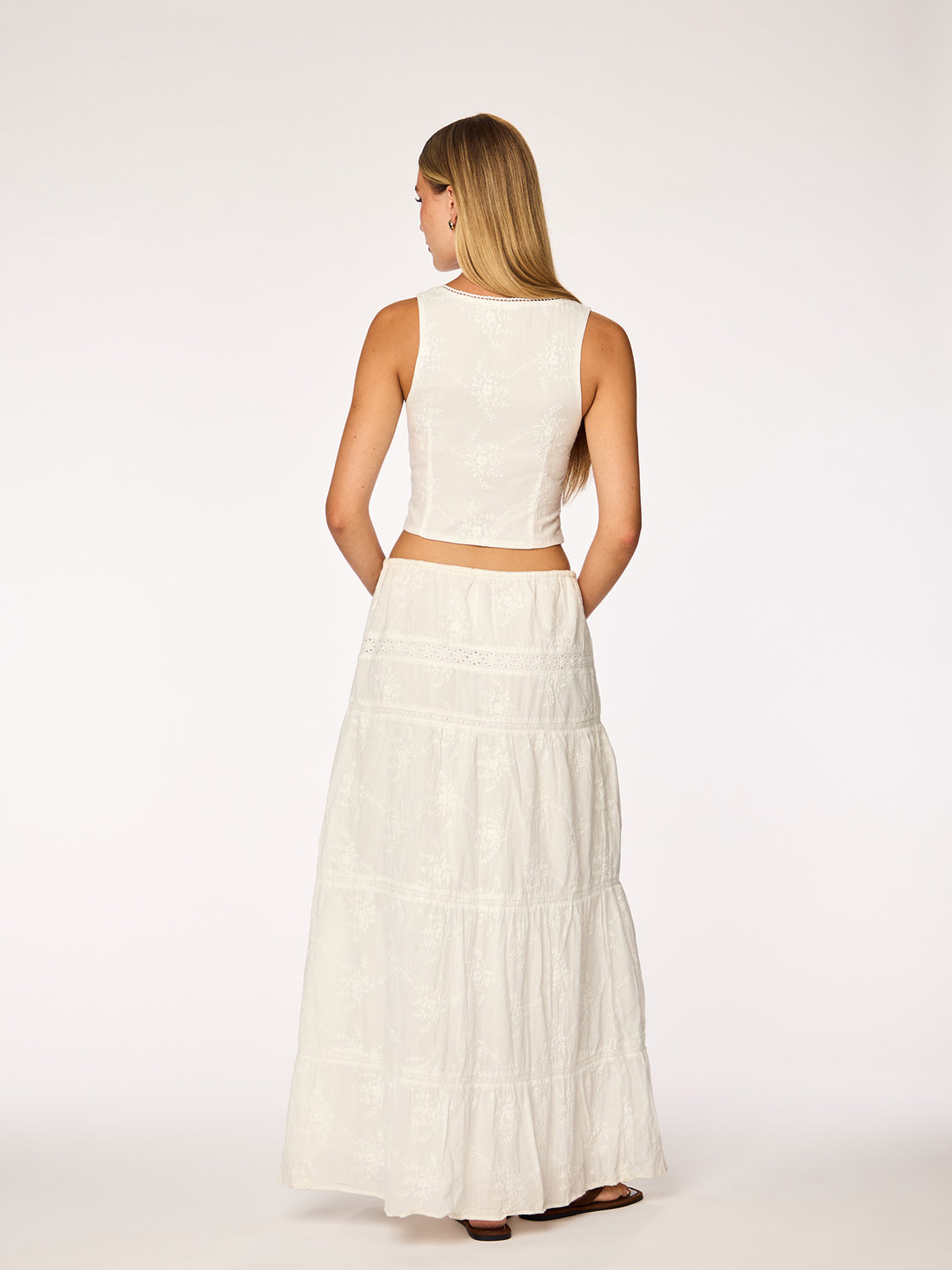 ELLA - Sleeveless Top • White