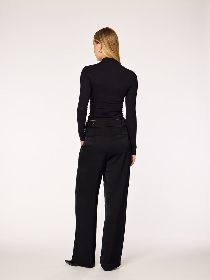 CORE - Turtleneck Longsleeve • Black