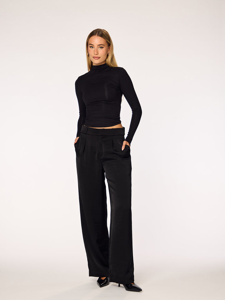 CORE - Turtleneck Longsleeve • Black