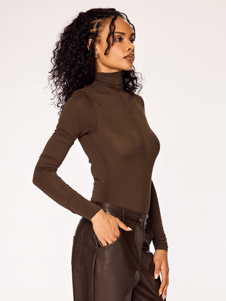 SMOOTH - Turtleneck Longsleeve Body • Cocoa