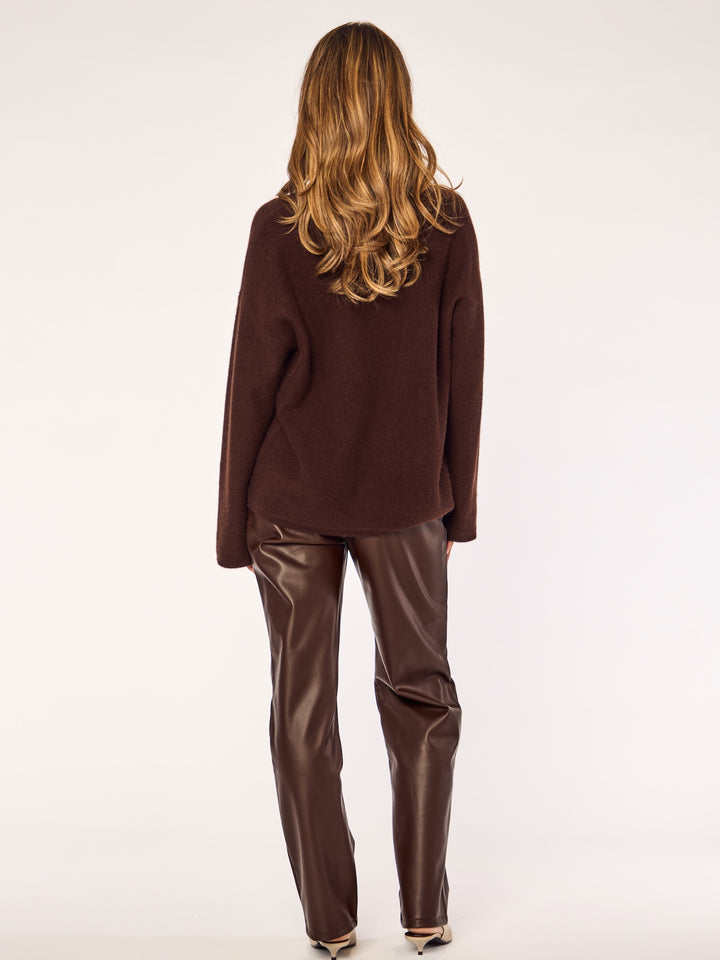 CASHMERE - Crewneck Sweater • Café Noir
