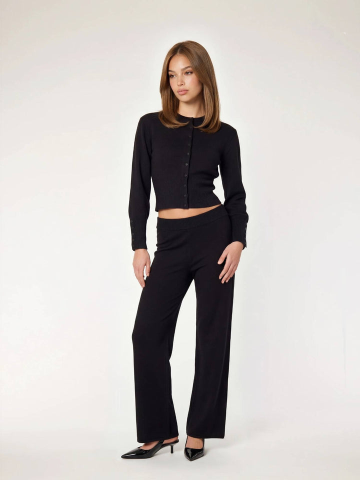 FAYE - Fitted Cardigan • Black