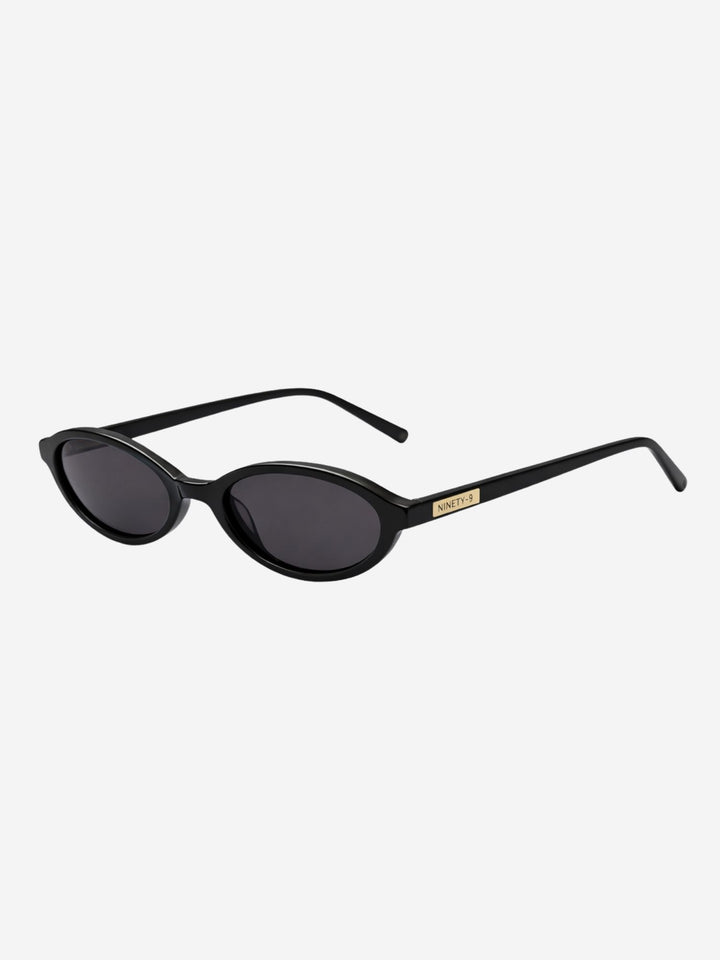 LOWKEY - Sunglasses • Black