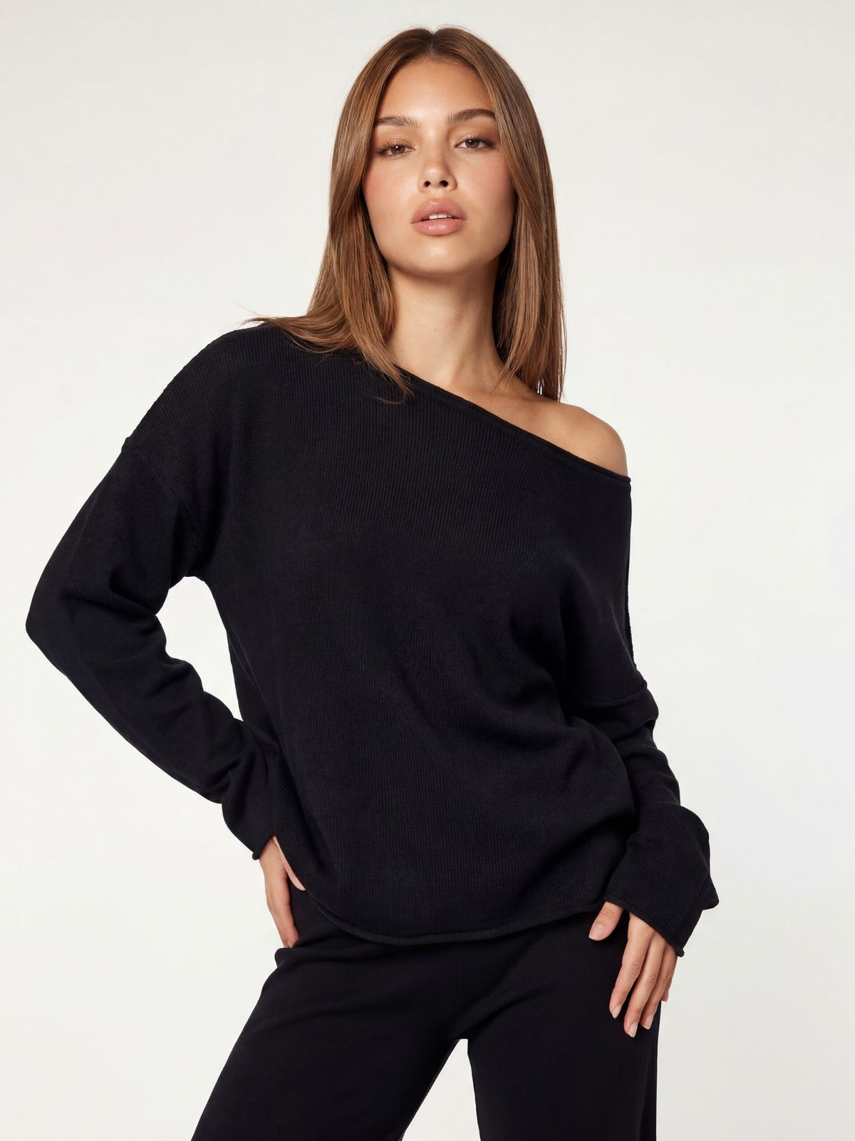 FAYE - Off-Shoulder Sweater • Black