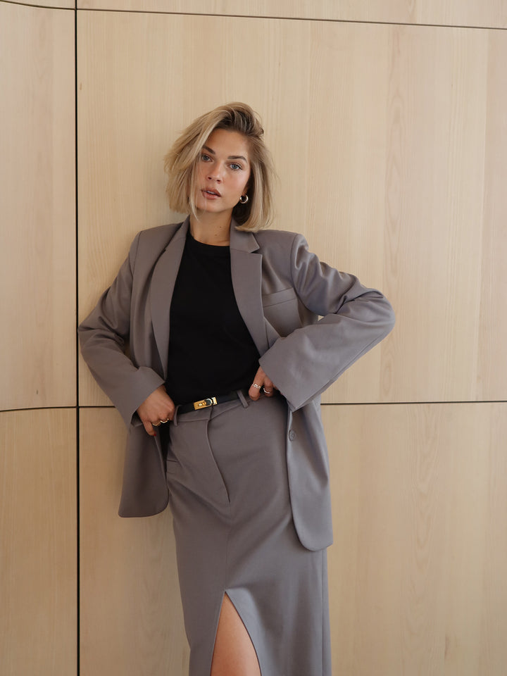 SET - BLAZING OVERSIZED BLAZER AND MIDI SLIT SKIRT • Grey