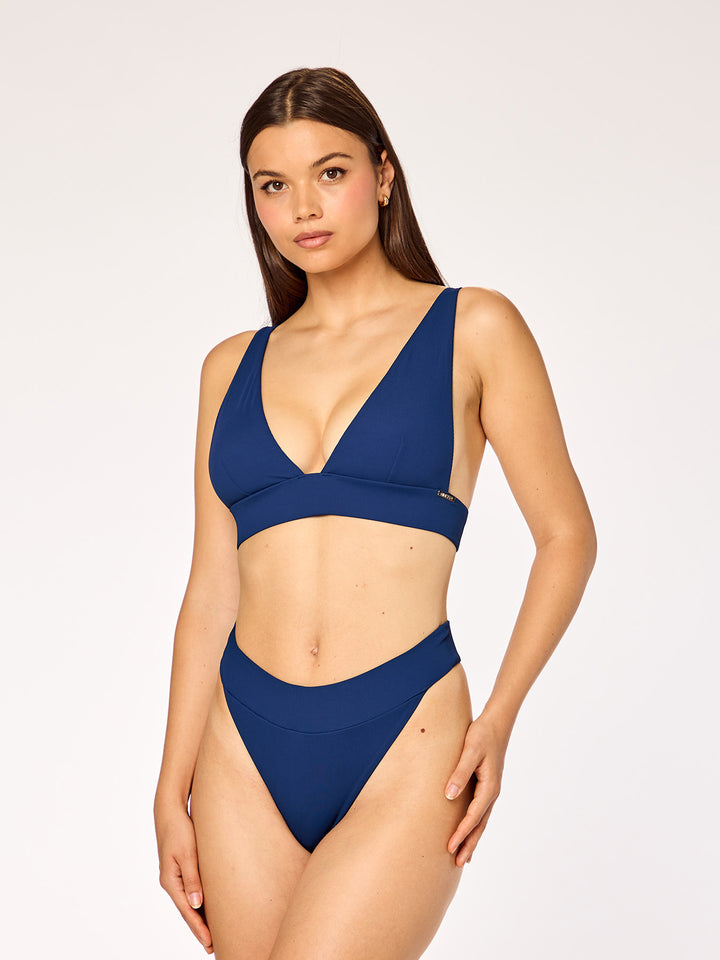 CAPRI - Triangle Top • Ribbed Dark Blue