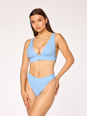 CAPRI - Triangle Top • Ribbed Baby Blue