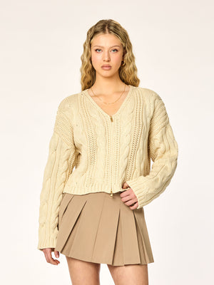 KNITTED - Cropped Braid Cardigan • Oatmeal