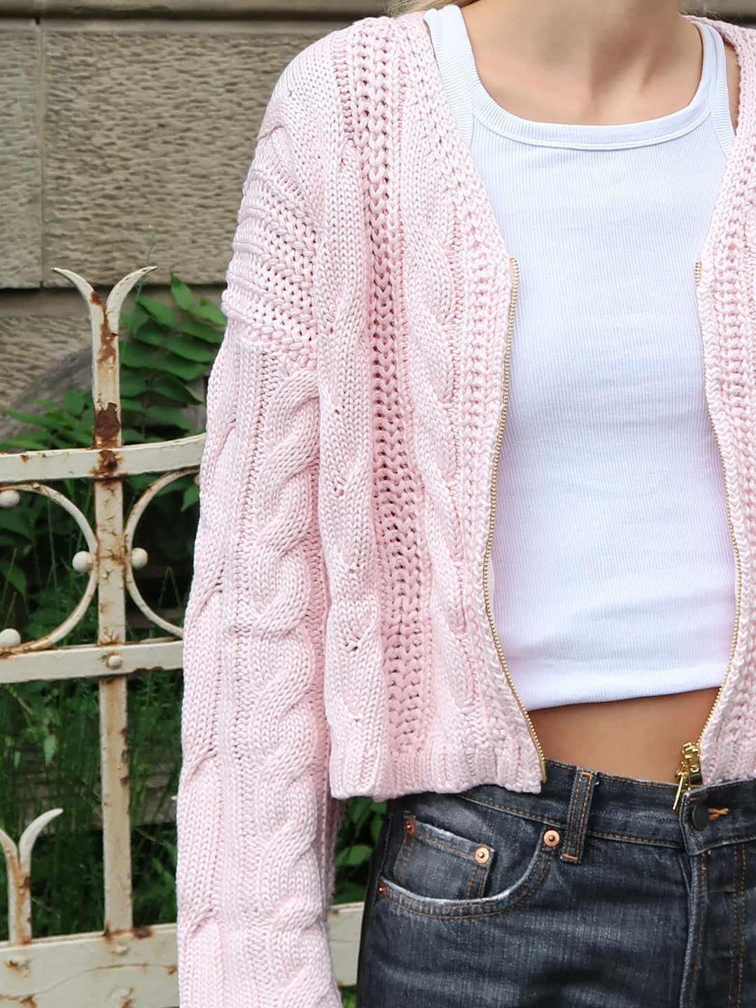 KNITTED - Cropped Braid Cardigan • Light Blossom