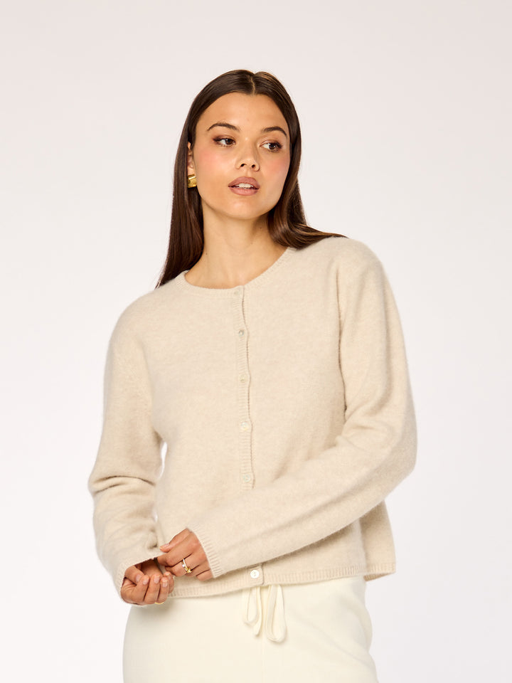 CASHMERE - Buttoned Cardigan • Sand