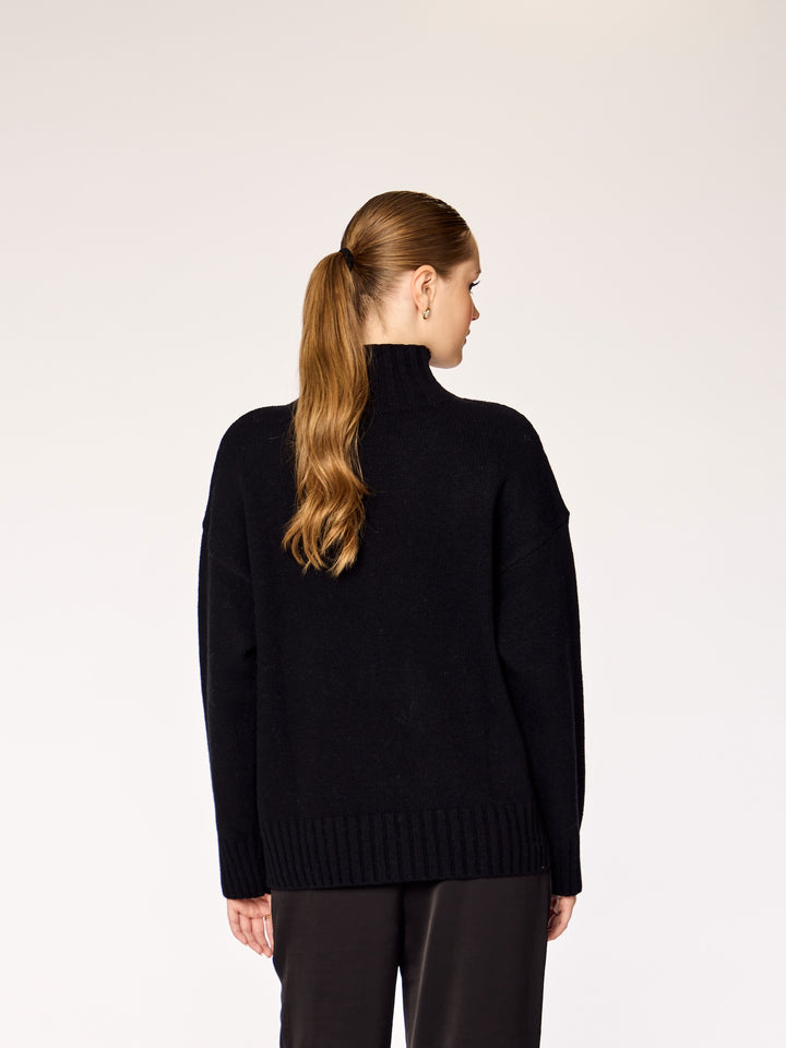 SORA - High Neck Sweater • Black