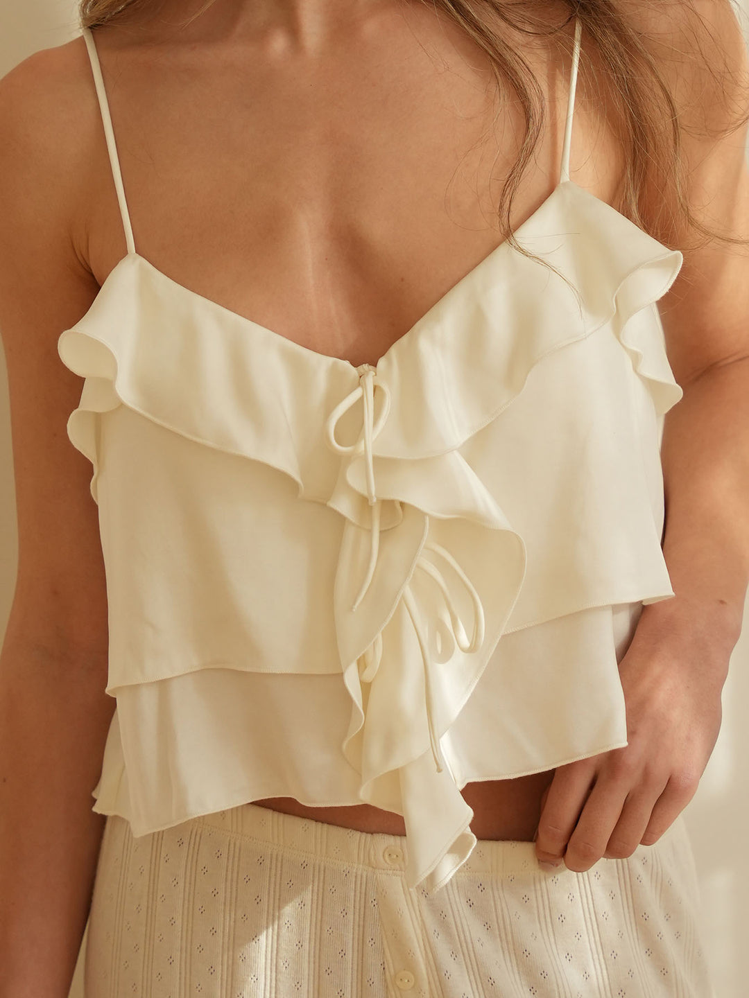 ROMANTIC - Volant Top • Oyster