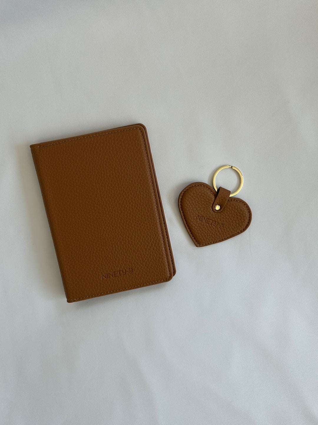 PASSPORT HOLDER • Camel