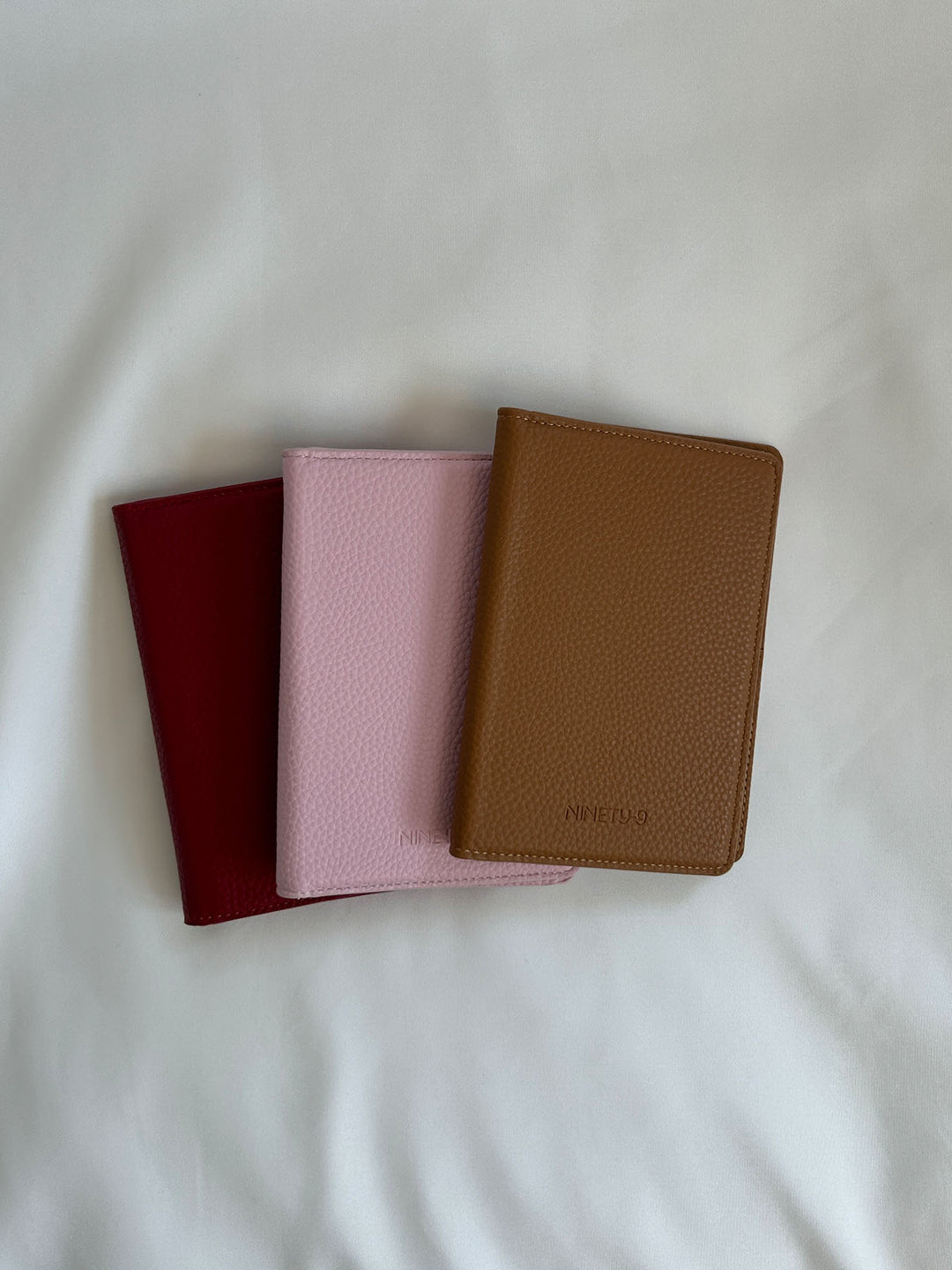 PASSPORT HOLDER • Camel