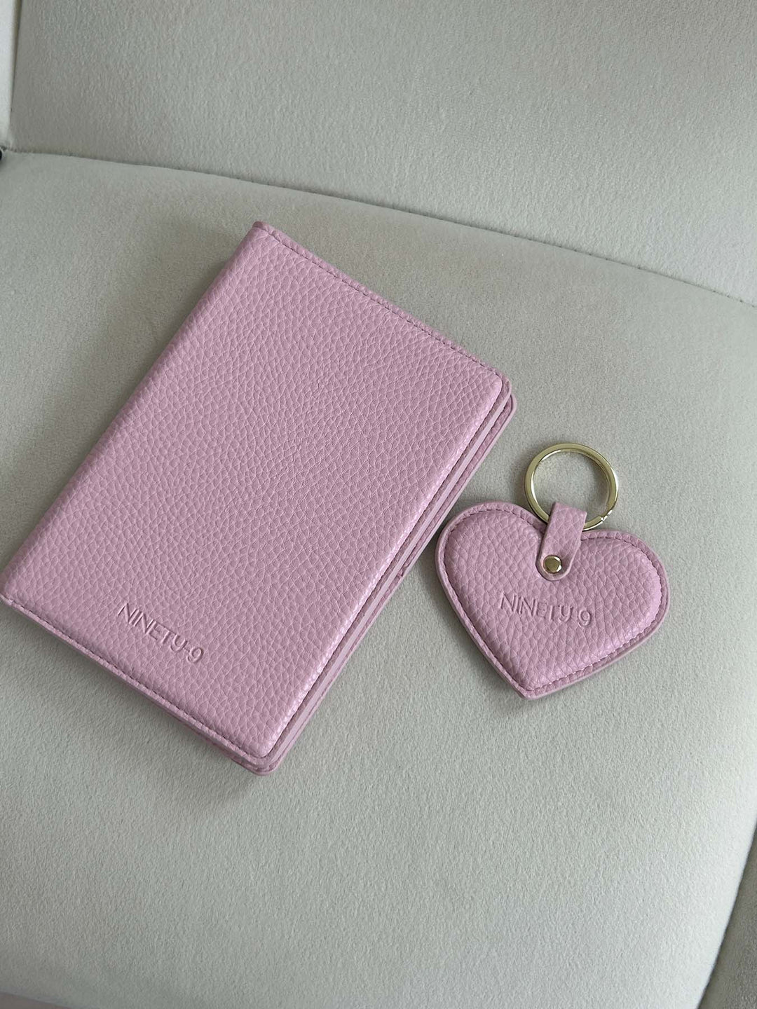 PASSPORT HOLDER • Soft Pink