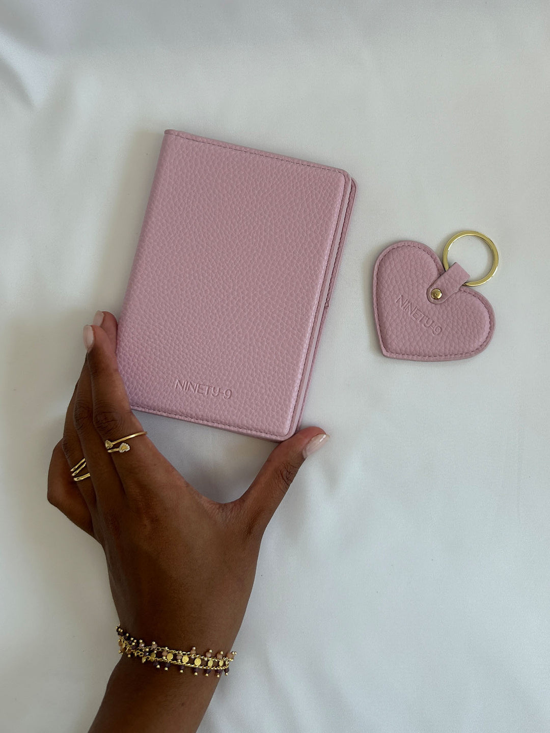 PASSPORT HOLDER • Soft Pink