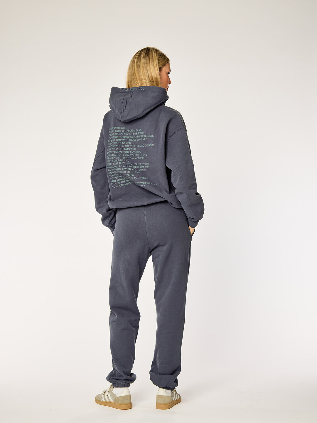 ESSENTIALS - Sweatpants • Steel