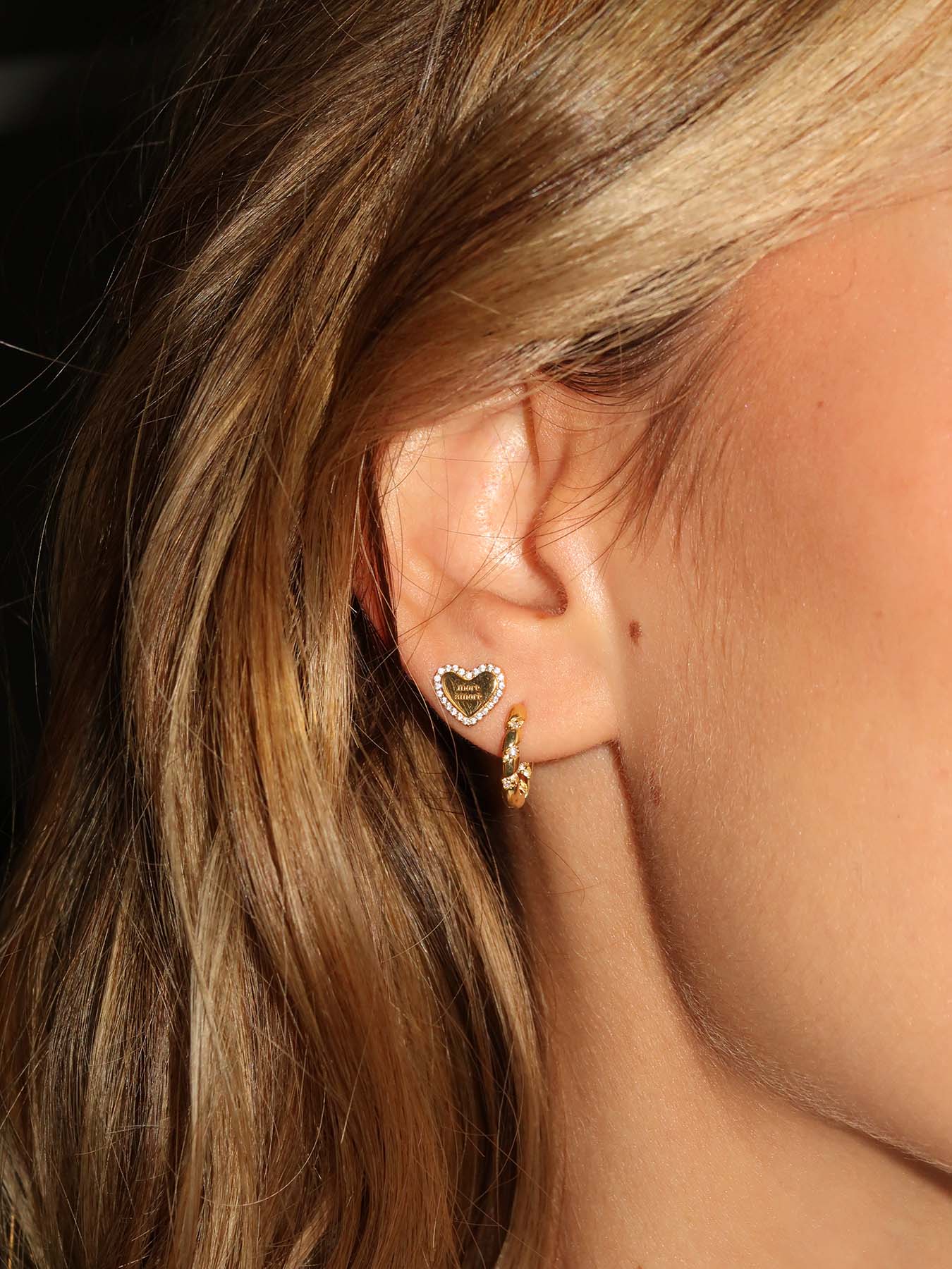 AMORE Studs Color 18K Yellow Gold
