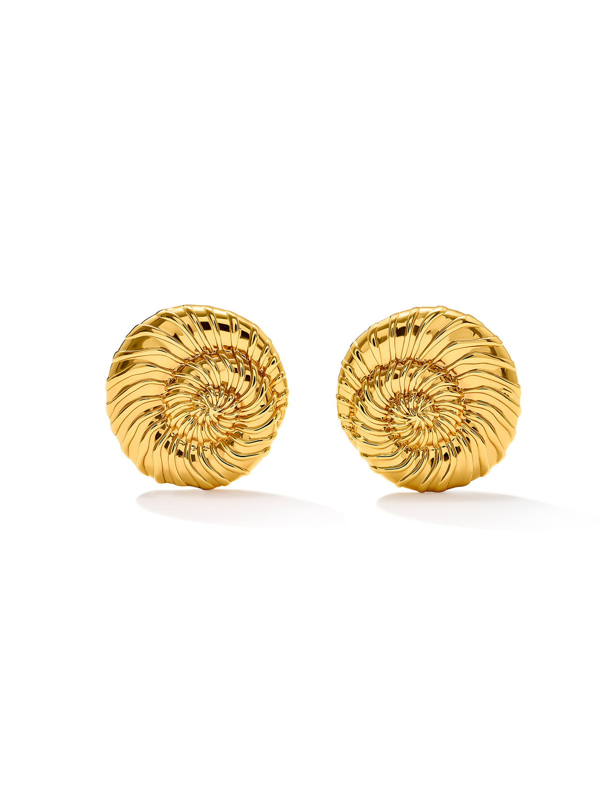 SEA SHELL - Earrings • Color: 18K Yellow Gold