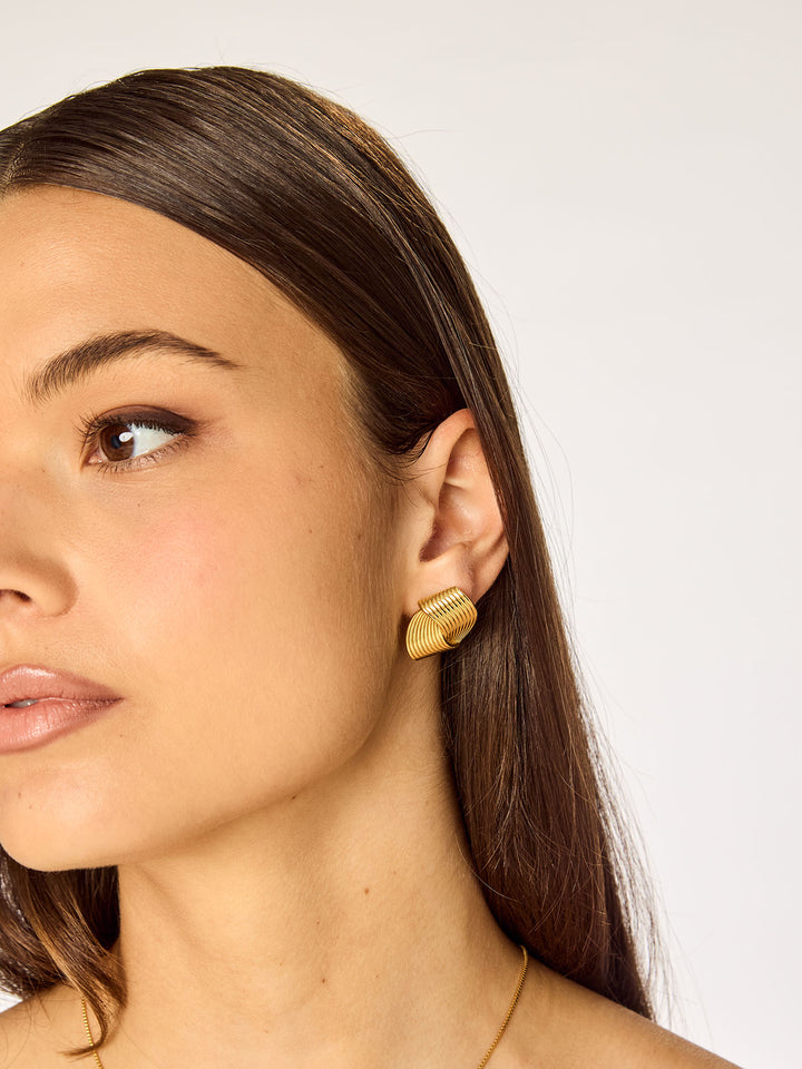 Cleo - Earrings • Color: 18K Yellow Gold