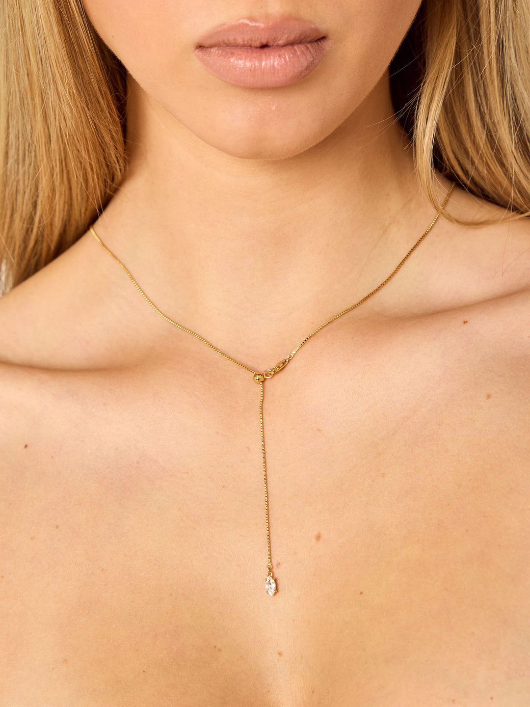 ARA - Adjustable Necklace • Color: 18K Yellow Gold