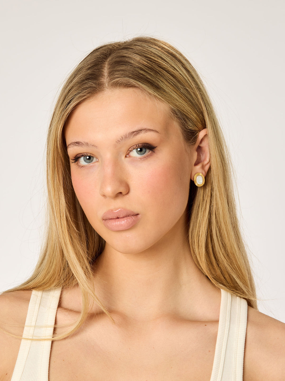 EVE - Earrings • Color: 18K Yellow Gold