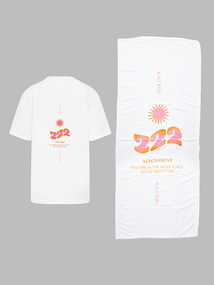 SET - ALIGNMENT - T-SHIRT AND BEACH TOWEL • White