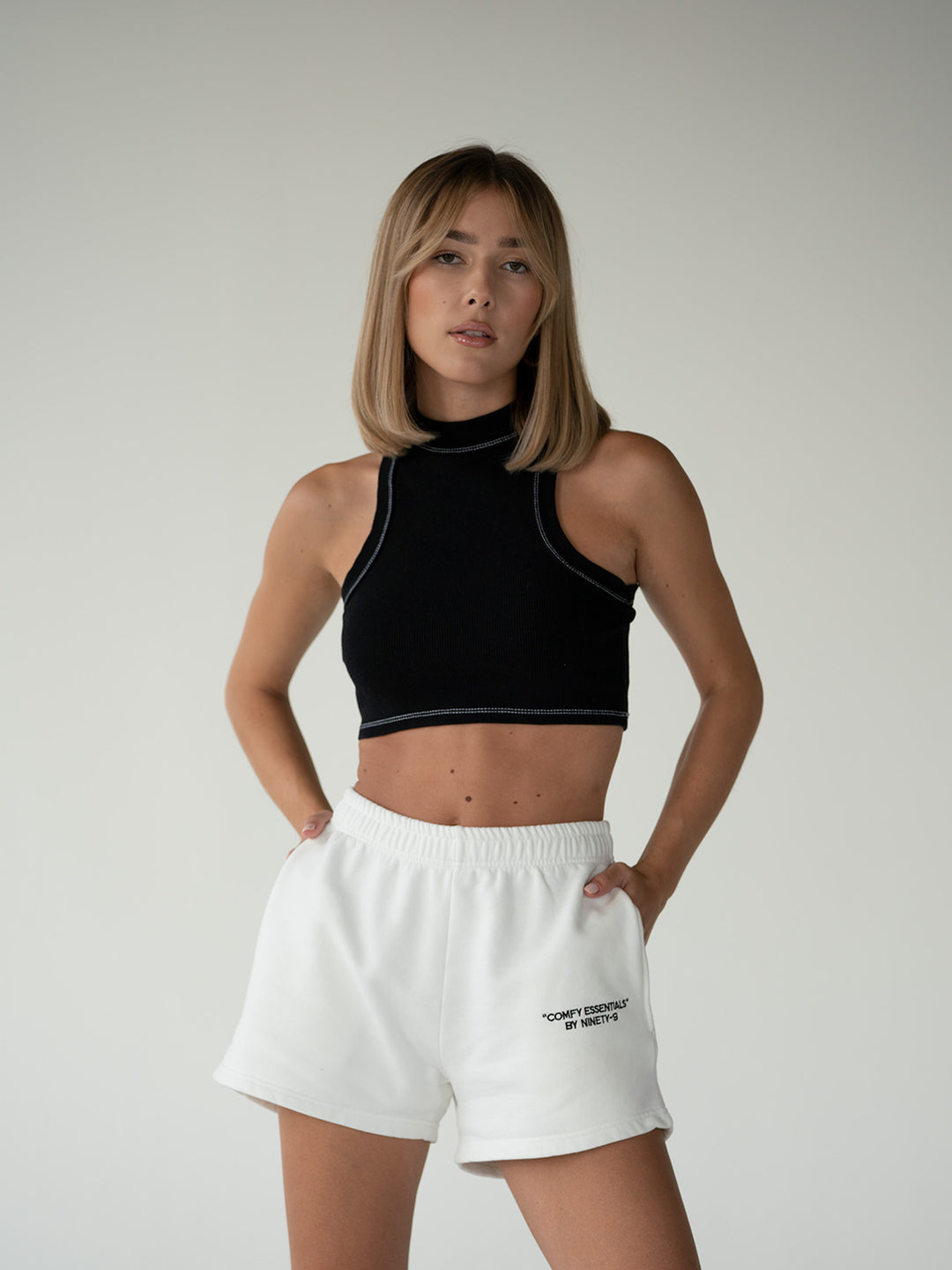 CONTRAST - Ribbed Cropped Top • Black
