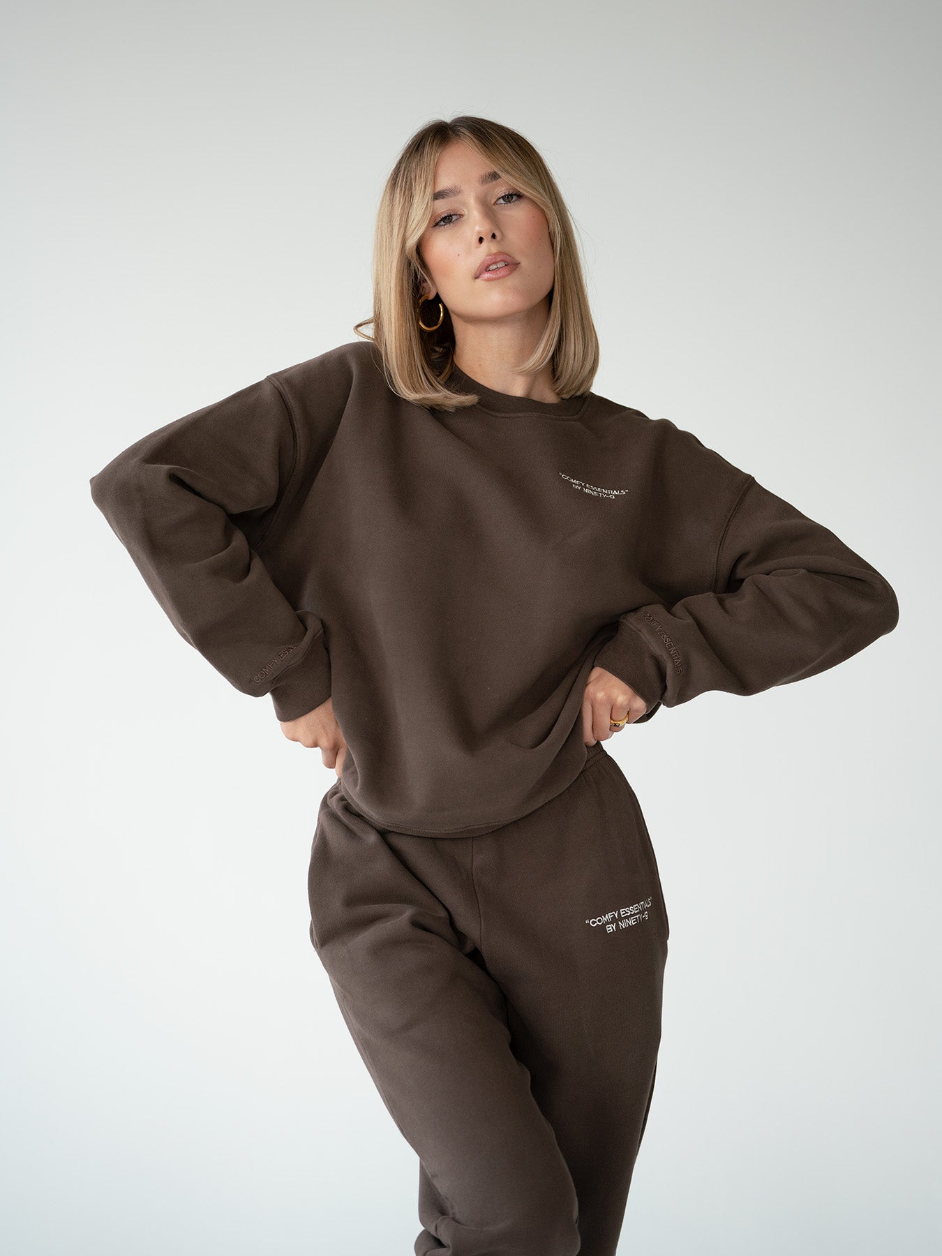 Sweatpants clearance sweatshirt set