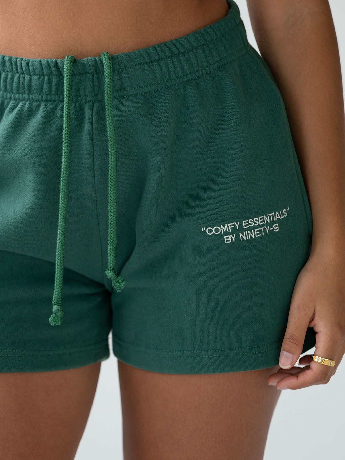 ESSENTIALS - Shorts • Forest Green – NINETY-9