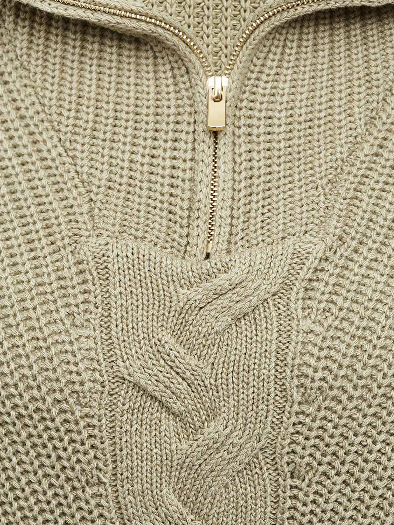 KNITTED - Half-Zip Sweater • Pistachio