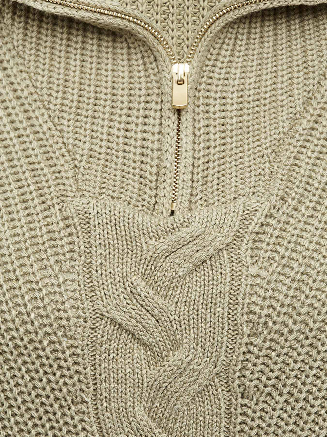 KNITTED - Half-Zip Sweater • Pistachio